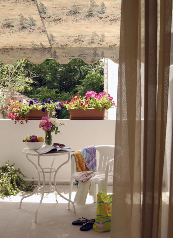 Guesthouse Corali Hydra  Bagian luar foto