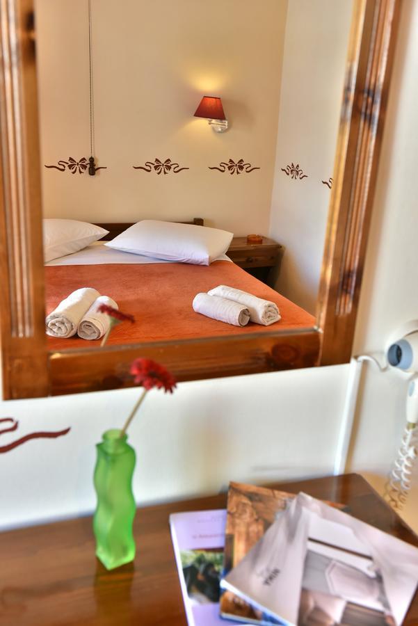 Guesthouse Corali Hydra  Bagian luar foto